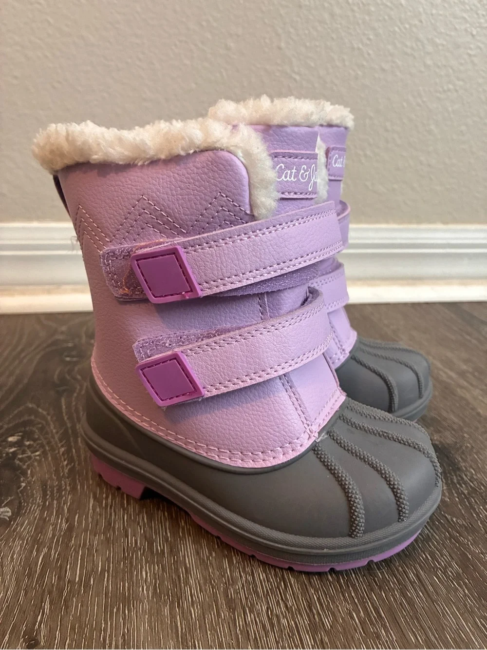 Cat & Jack Denver Faux Fur Waterproof Winter Boots SZ 7 Kids NWOT Purple Outdoor